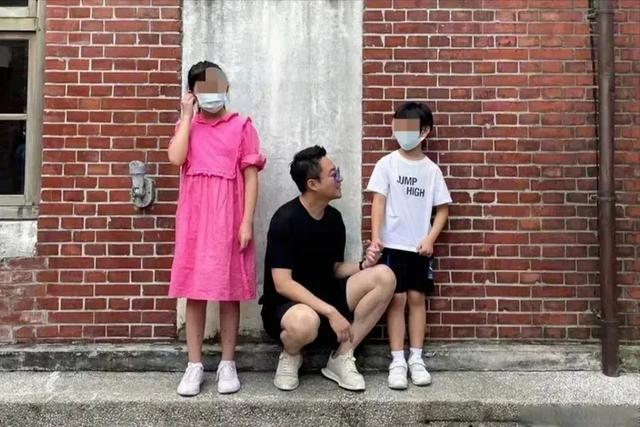 小S的亲友说，她同意让汪小菲带孩子回北京，但要求张兰母子要对孩子们好点插图1